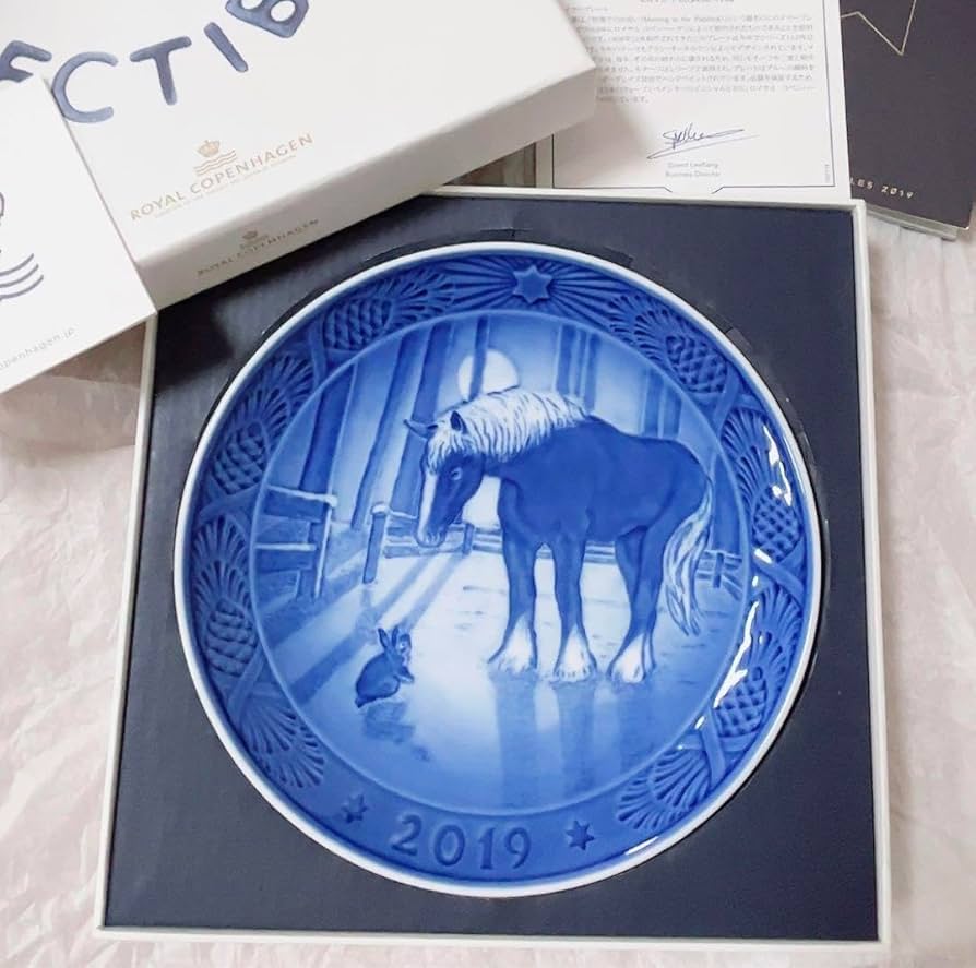 Amazon.co.jp: ロイヤルコペンハーゲン イヤープレート2019